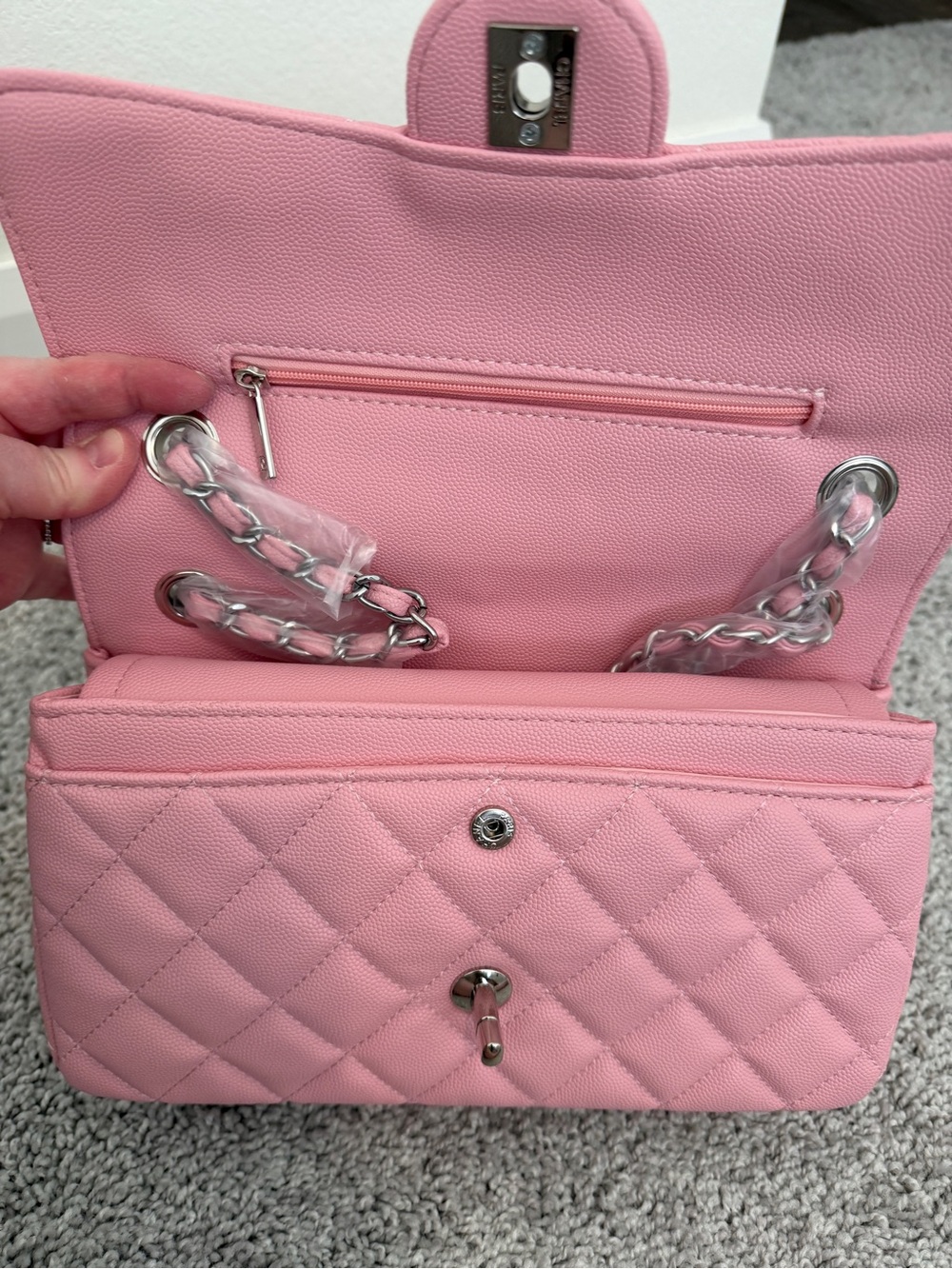 INSPIRED….. Classic Quilted Pink Shoulder Bag with Chain Strap in pink - Picture 5 of 8